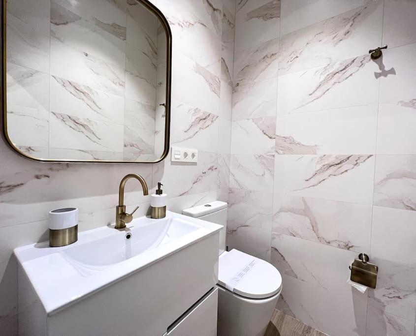Auxiliadora Luxury Lägenhet Sevilla Exteriör bild